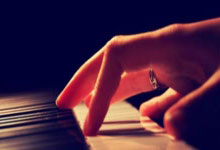 中超最新排名有哪些变化？各队表现背后藏着什么故事？